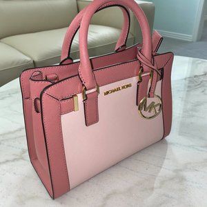 Michael Kors Dillon in Blossom Pink
